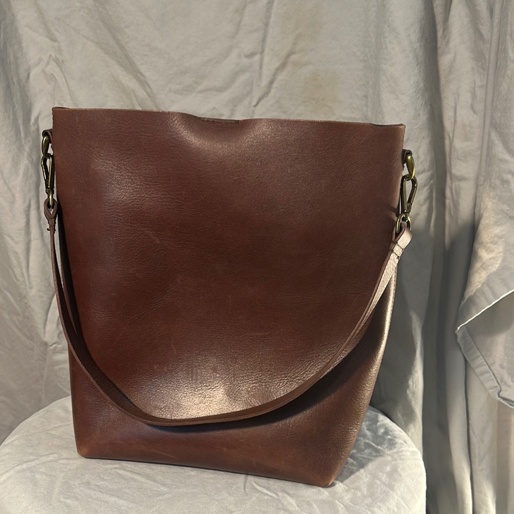 Medium Madewell Bucket Tote